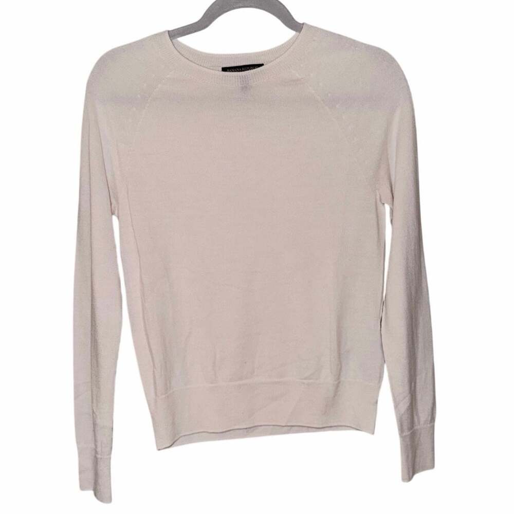 Banana republic 100% merino wool cream knit sweater small petite minimalist